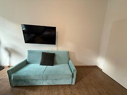 Smart 2BR Apt Close to Westbahnhof