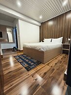PINEVIEW ESCAPES