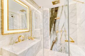 PVH - Studio - Emaar Fashion Ave