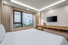 Happy House Hotel & Apartment
