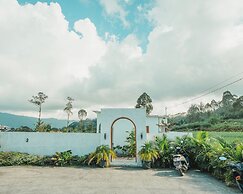 Hideout Kintamani and Hot Spring