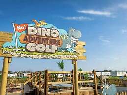Broadland Sands - Holiday Accommodation 15327