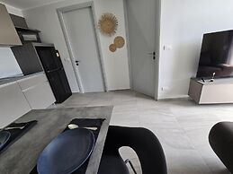 Modern Retreat 1- Bed T3-529