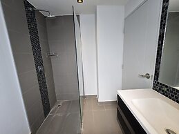Sleek Corner 1 Bed Apt T1-607
