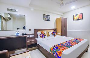 HOTEL LEELA GRAND INN