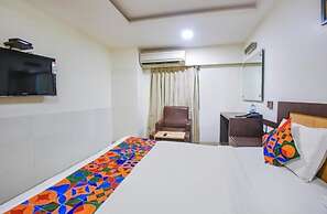 HOTEL LEELA GRAND INN