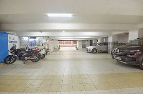 HOTEL LEELA GRAND INN