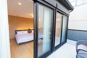 b&FLAT-Hanazono