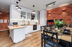 Lumina luxury apart with beautiful view
