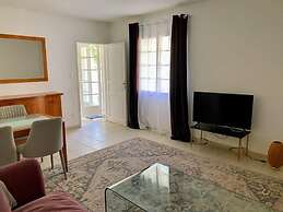 Domaine de Bize Manoir & Appartements