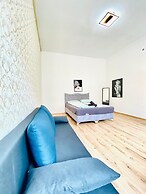 Affordable 3BR Apartment Top Location