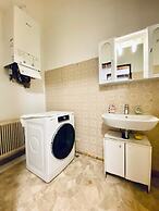Affordable 3BR Apartment Top Location