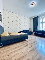 Affordable 3BR Apartment Top Location