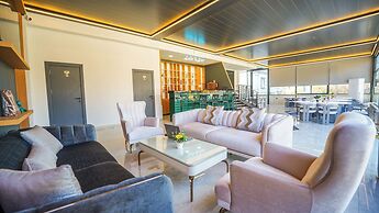 Blue Serenity Hotel