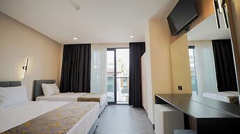 Blue Serenity Hotel