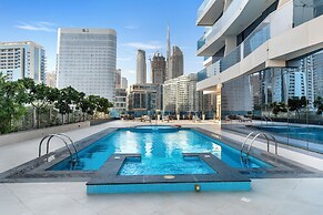 Chic 1BR Canal View at Waves Tower