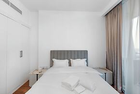 Chic 1BR Canal View at Waves Tower