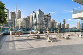 Chic 1BR Canal View at Waves Tower