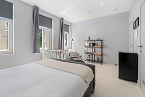 Gentpoort City Suites