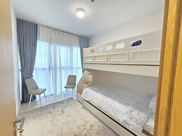 LUXURY BOULEVARD 2BHK