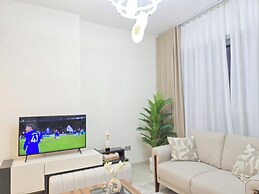 LUXURY BOULEVARD 2BHK