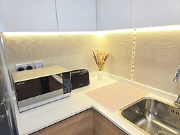 LUXURY BOULEVARD 2BHK