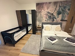 Z8 Premium Apartman