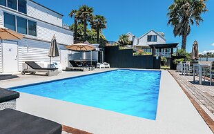 Villa Aqua
