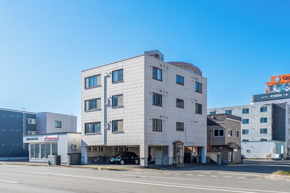 SILK COURT 201