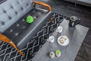 SILK COURT 201