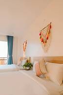 Rosy Hotel