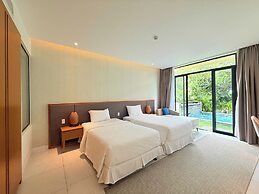 Luxury Villa Beach Front