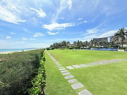 Luxury Villa Beach Front