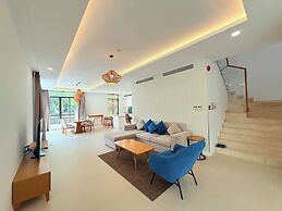 Luxury Villa Beach Front