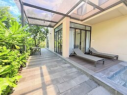 Luxury Villa Beach Front