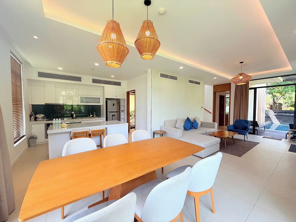 Luxury Villa Beach Front