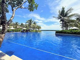 Luxury Villa Beach Front