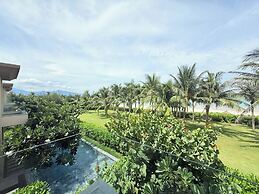 Luxury Villa Beach Front