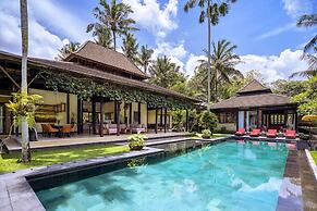 Villa Crystal Castle