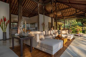 Villa Crystal Castle