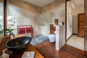 Villa Crystal Castle
