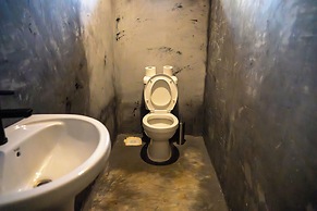 Hostel 197