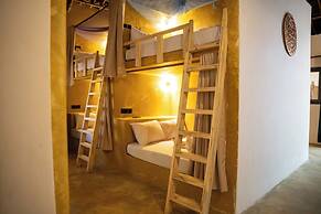 Hostel 197