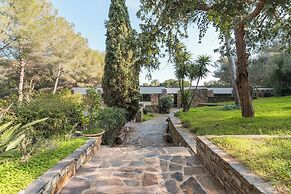 Elegant Villa Overlooking Gaou Bay