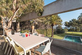 Elegant Villa Overlooking Gaou Bay