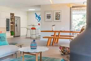 Elegant Villa Overlooking Gaou Bay