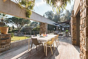 Elegant Villa Overlooking Gaou Bay
