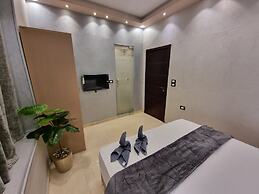 Cairo Plaza Manchester Hotel