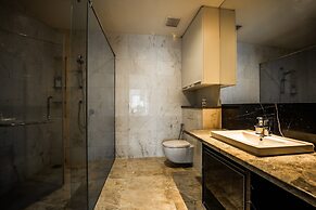 The Platinum KLCC By Aura Suites