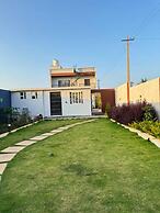 Staylo Paradise Villa